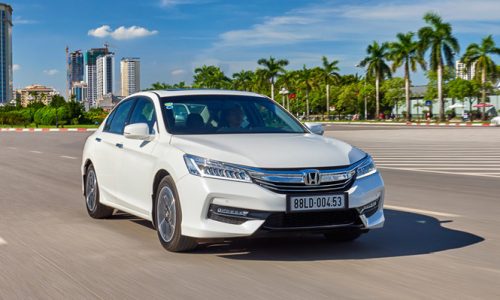 Honda tặng Accord cho khách hàng may mắn khi sắm ô tô